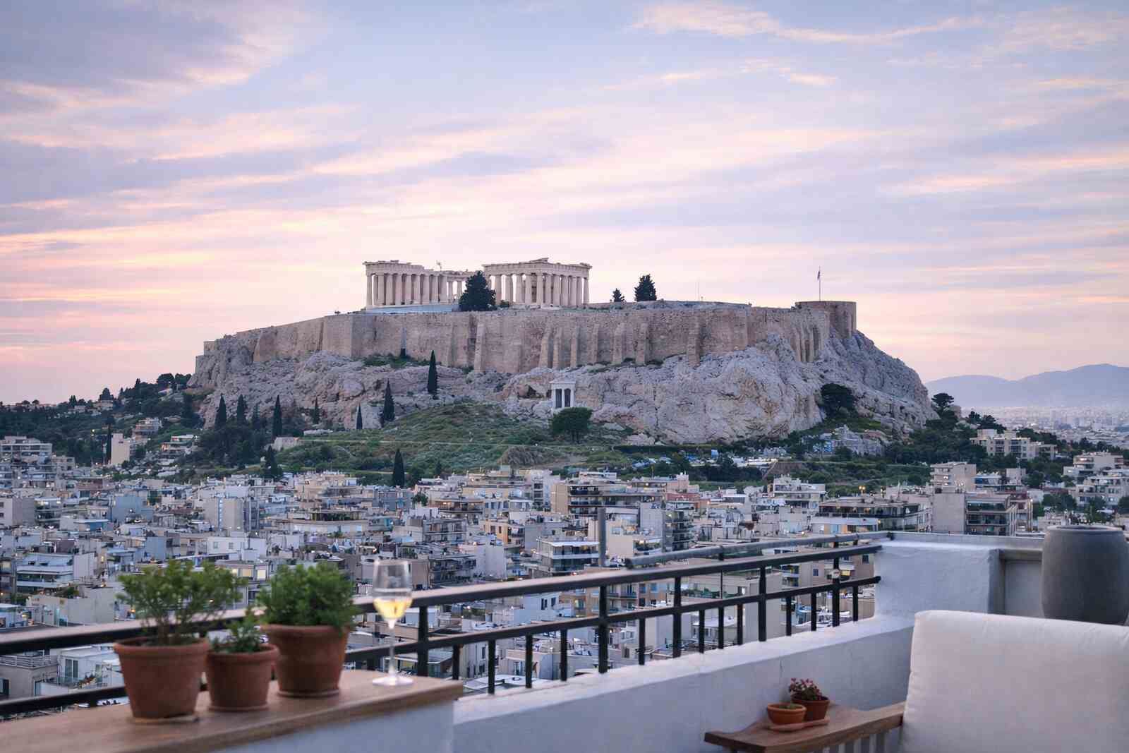 Neden Yunanistan Golden Visa? Tam ve Jeff’in Gayrimenkul Yolculuğu