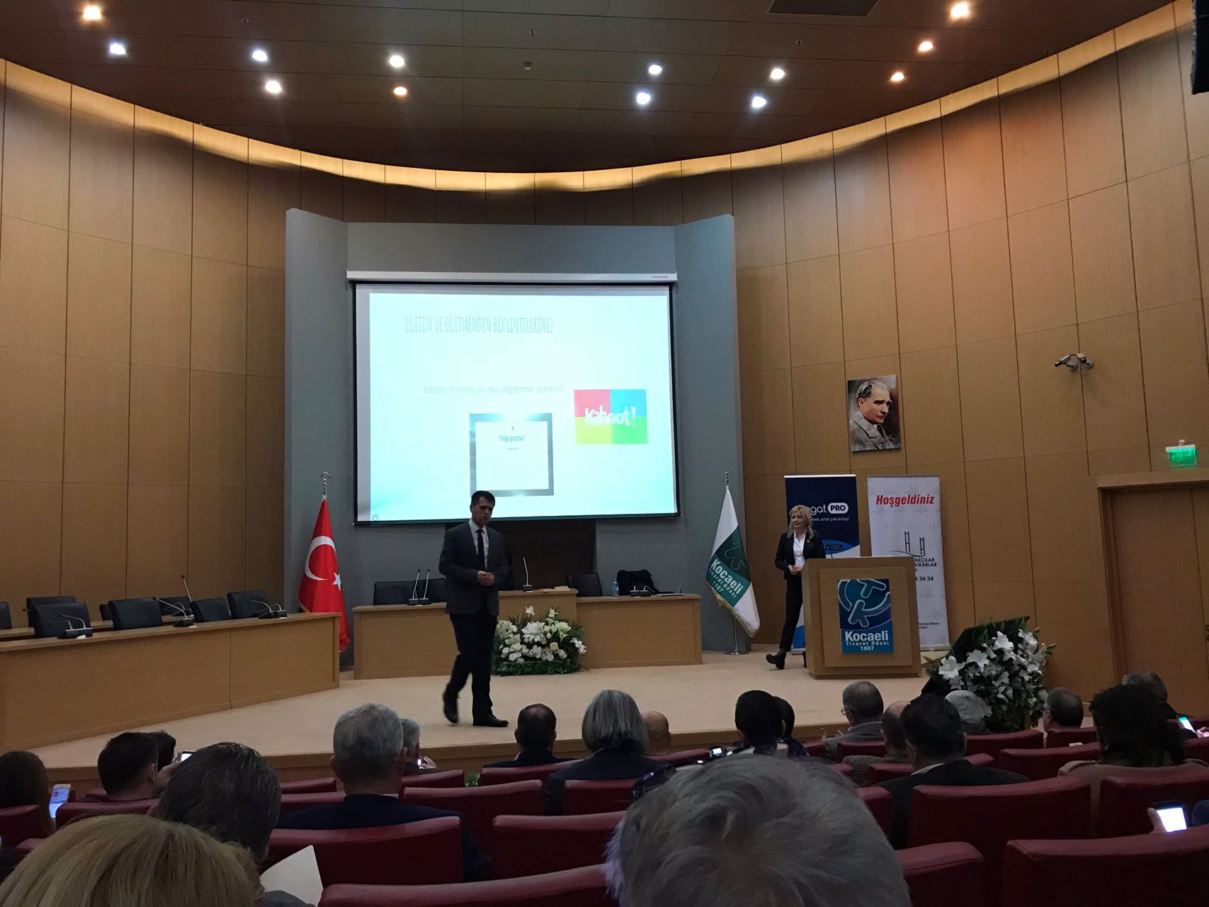 "Türk işi ikna kitabı"  yazarı Erdem KARAGÖZ'ün sunduğu "Satışta ikna teknikleri" eğitimine katıldık.