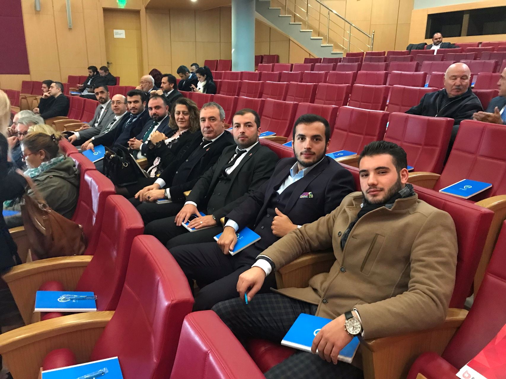 "Türk işi ikna kitabı"  yazarı Erdem KARAGÖZ'ün sunduğu "Satışta ikna teknikleri" eğitimine katıldık.