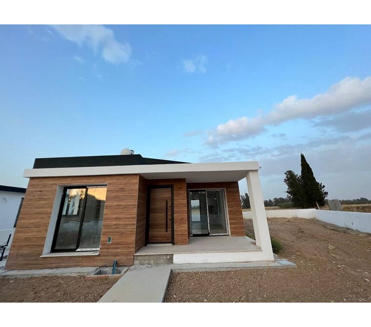 GAZİMAĞUSA'DA AKDOĞAN'DA FIRSAT SATILIK 2+1 MUSTAKİL EVLER