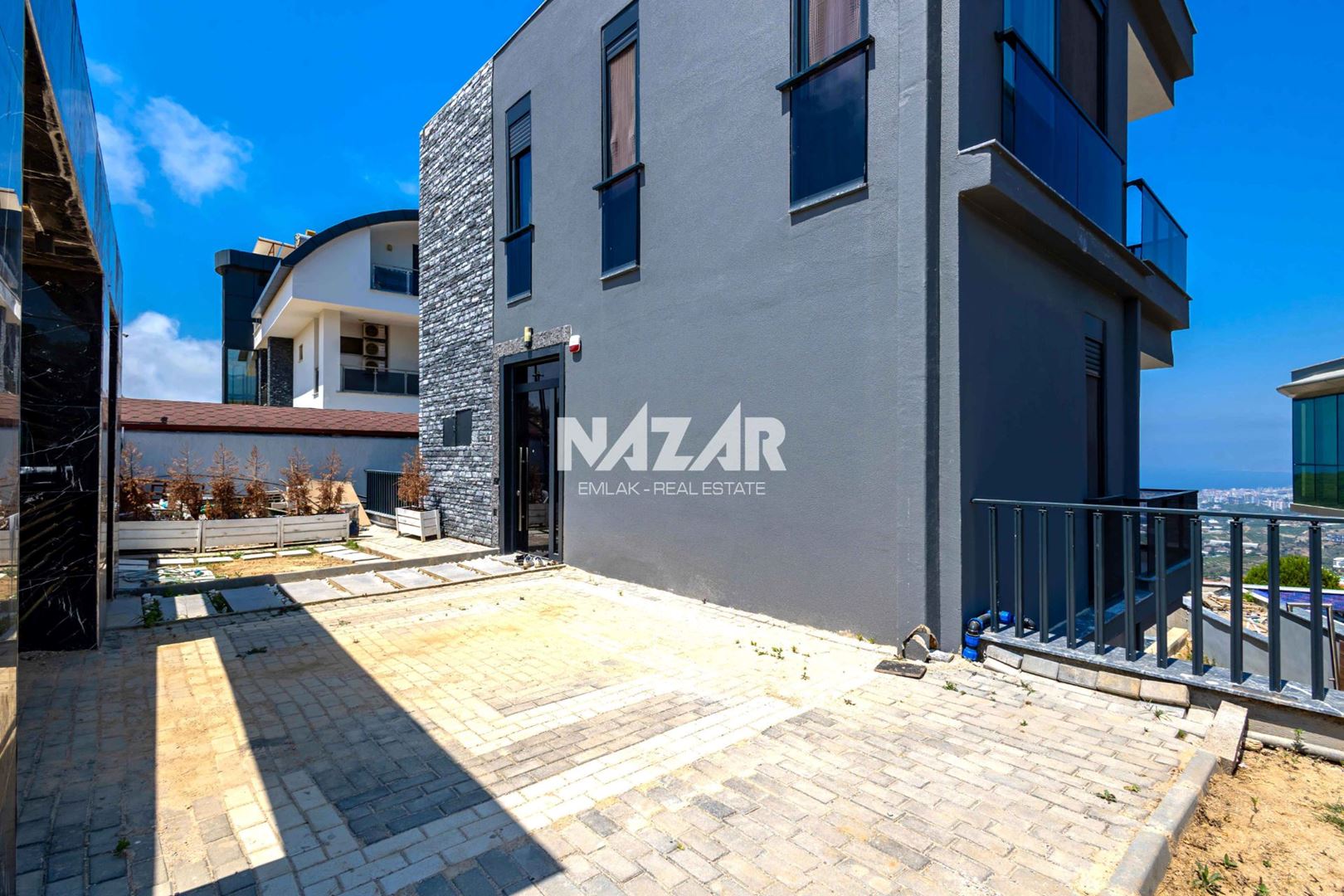 Property-photo