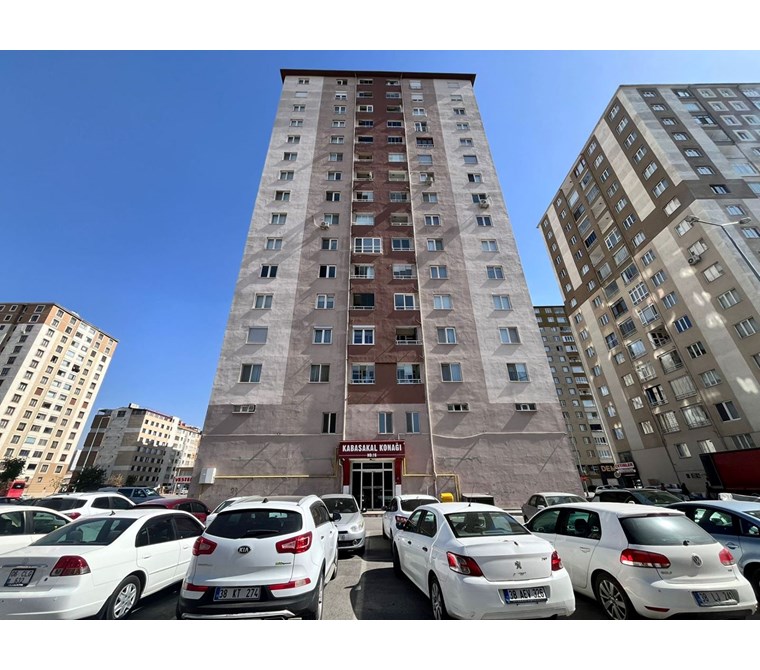 AKDAMAR - Gülük Mah. Masrafsız Merkezi Konumda 3+1 Daire !