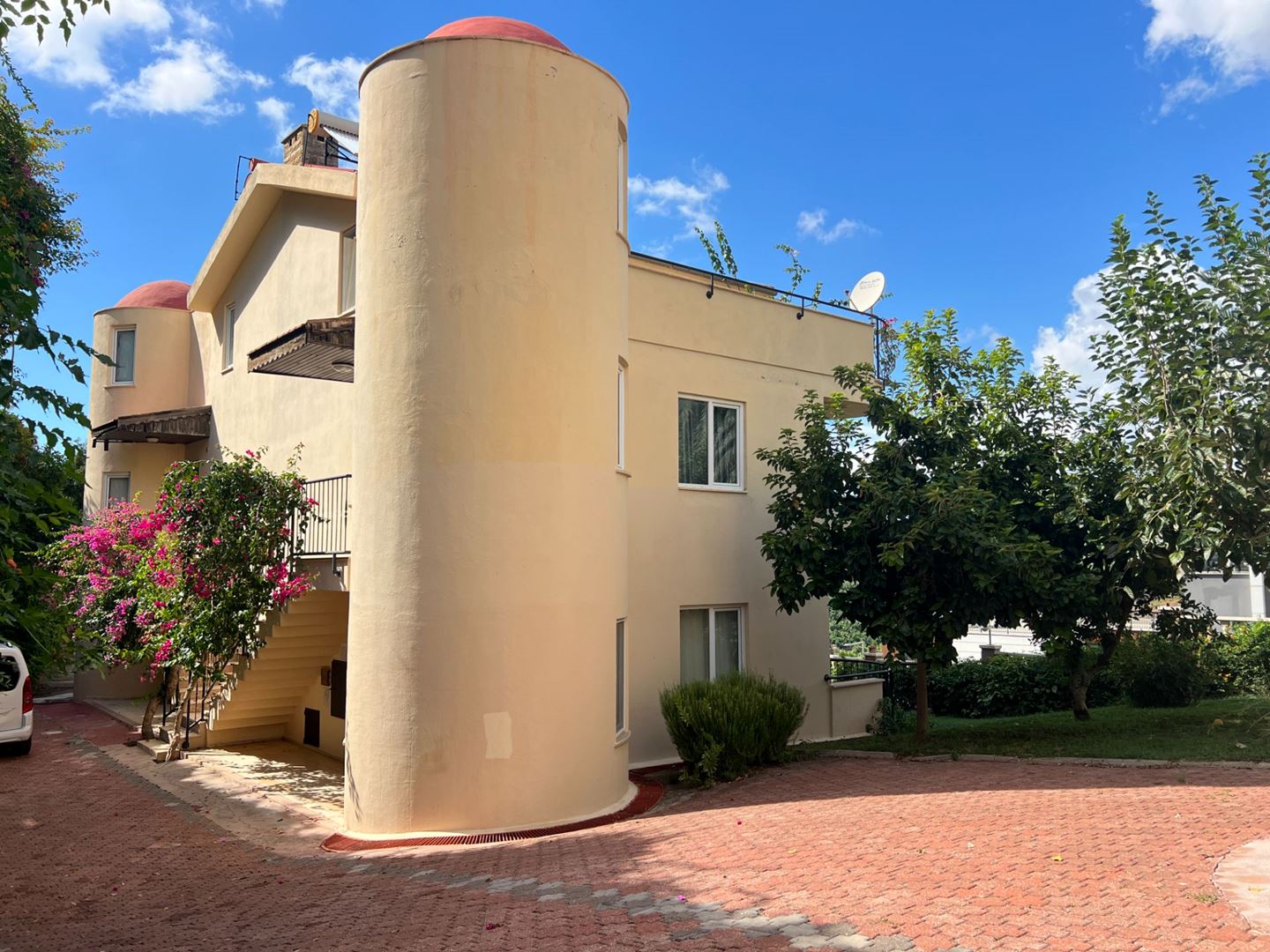 Property-photo