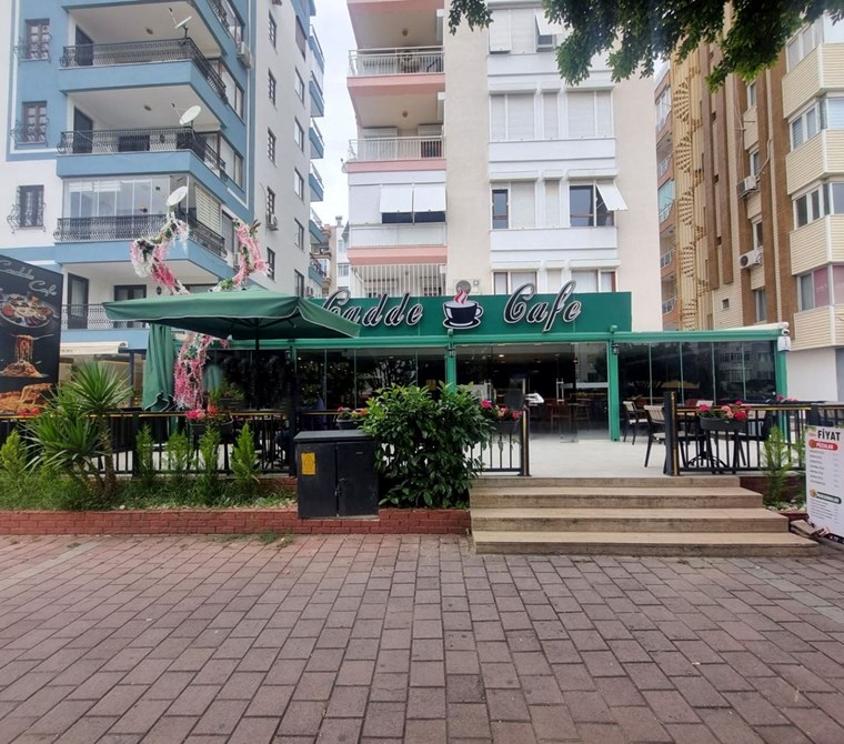 POYRAZ'DAN KONYAALTI'NDA CADDE ÜZERİNDE KİRALİK CAFE