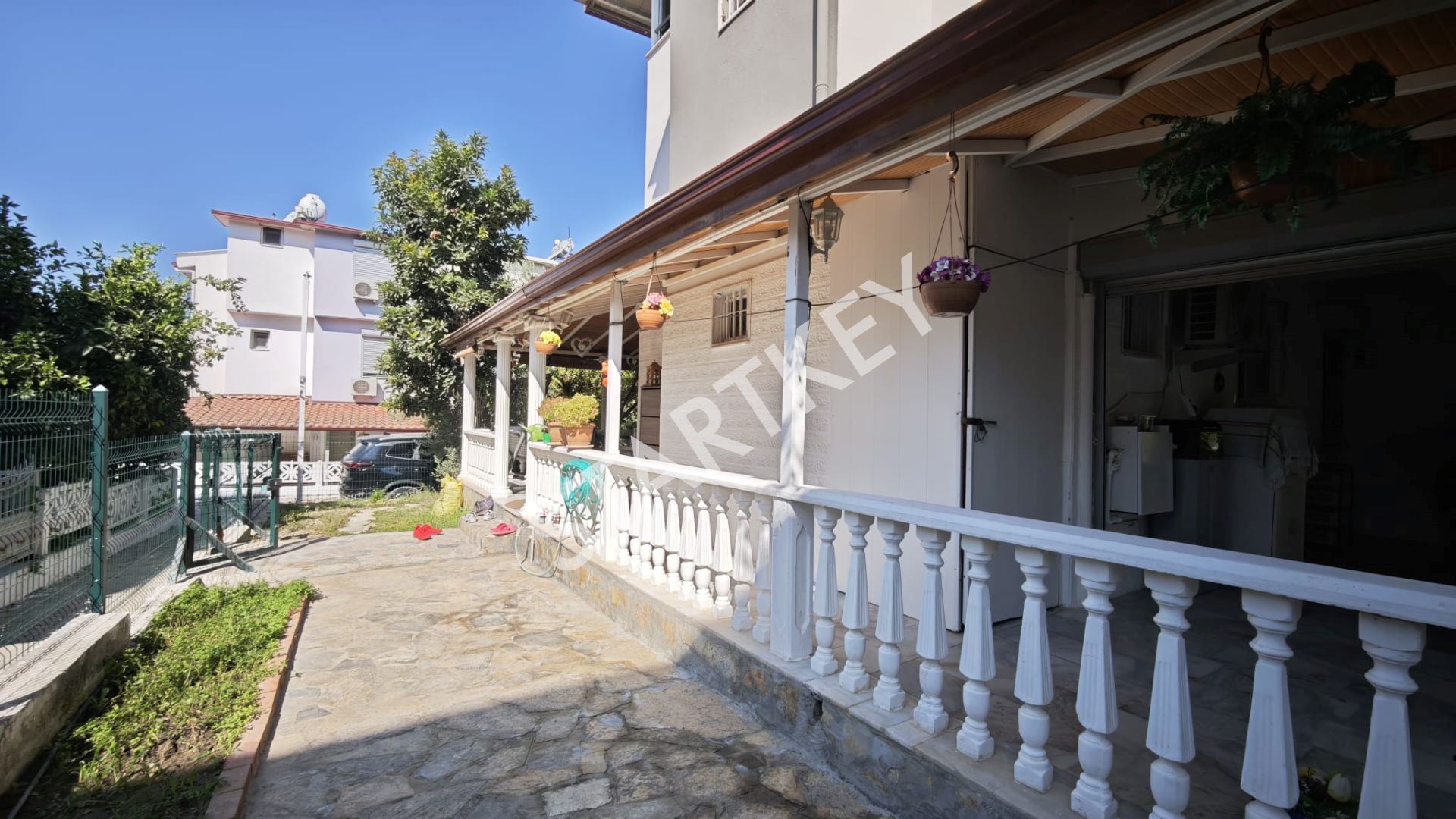 Property-photo