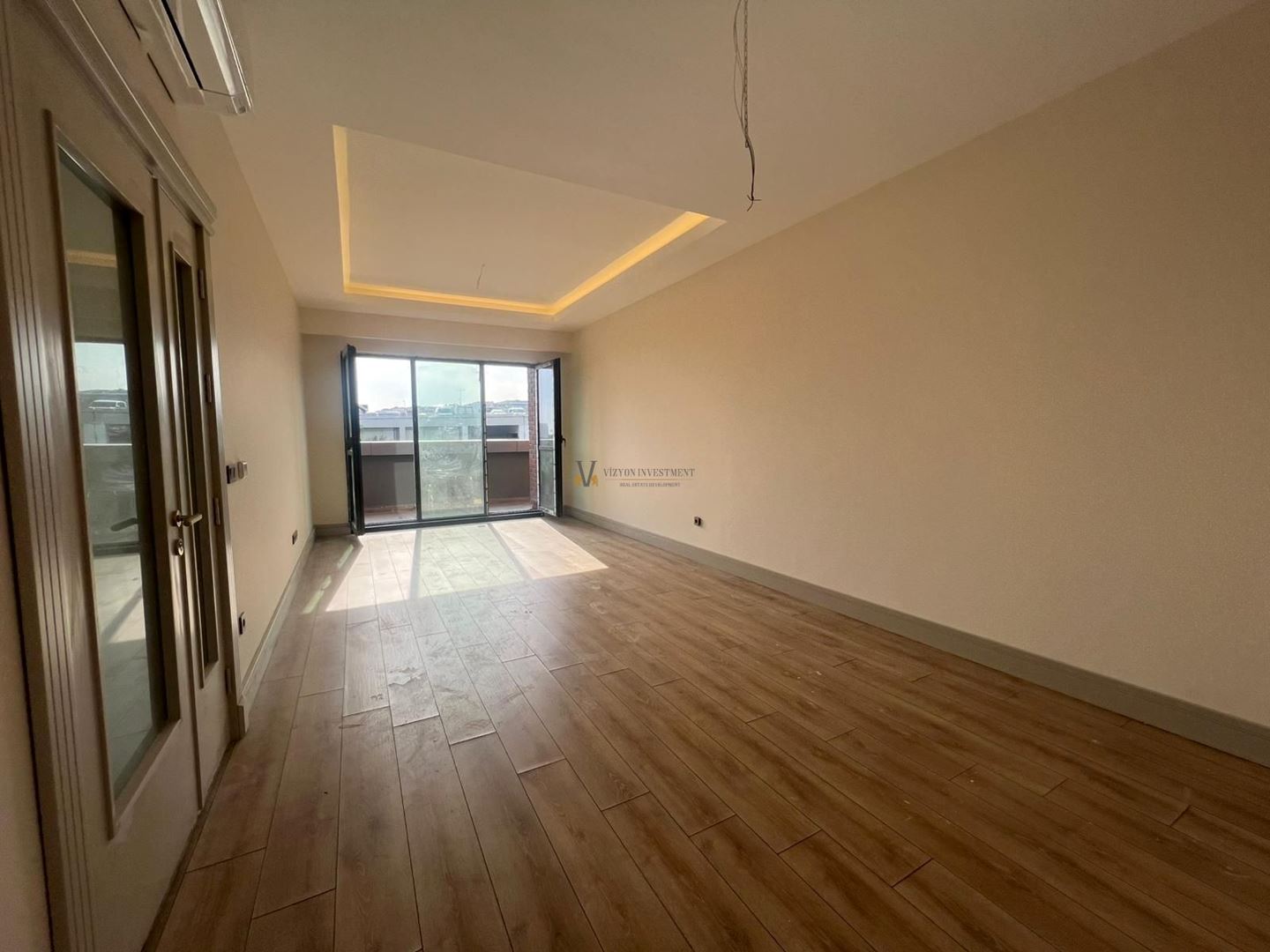 Esenyurt Ramada Rezidans ta 135 m2 Kiralık Lüks Ofis Katı