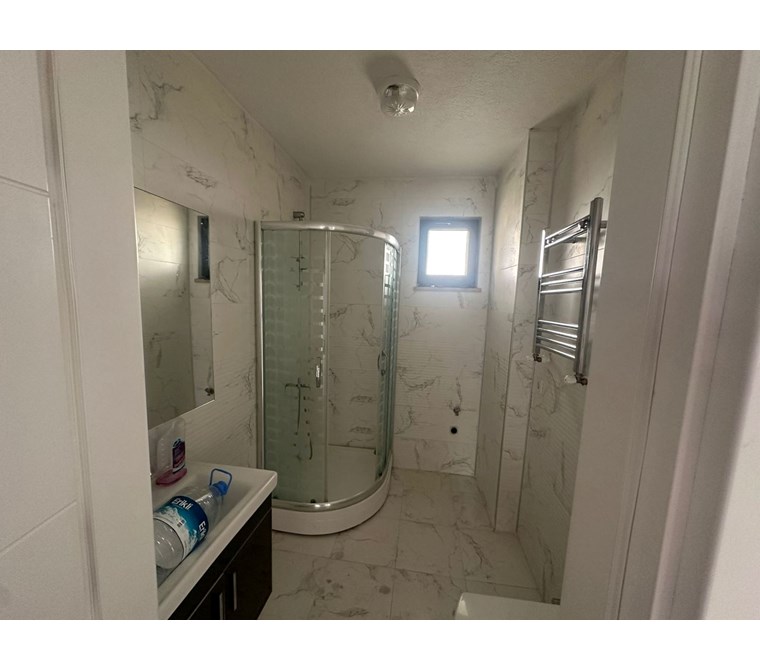 Arnavutköy de sitede 2+1 satılık daire