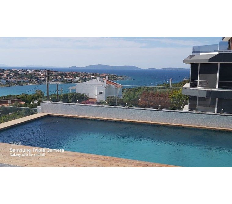  Izmir Cesme Ardic Sea View Detached Triplex Villa with Elevator and Pool, 6+2 Rooms