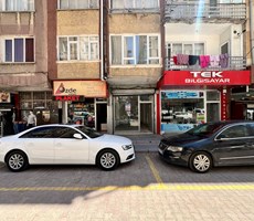 AKDAMAR - Eski Adliye Karşısı Satılık 25m² Dükkan !