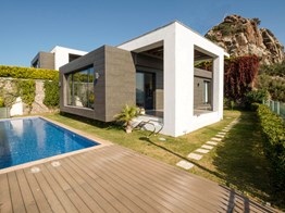 Yalıkavak Dirmil'de Site İçi Tek Katlı Müştemilatlı 3+1 Villa