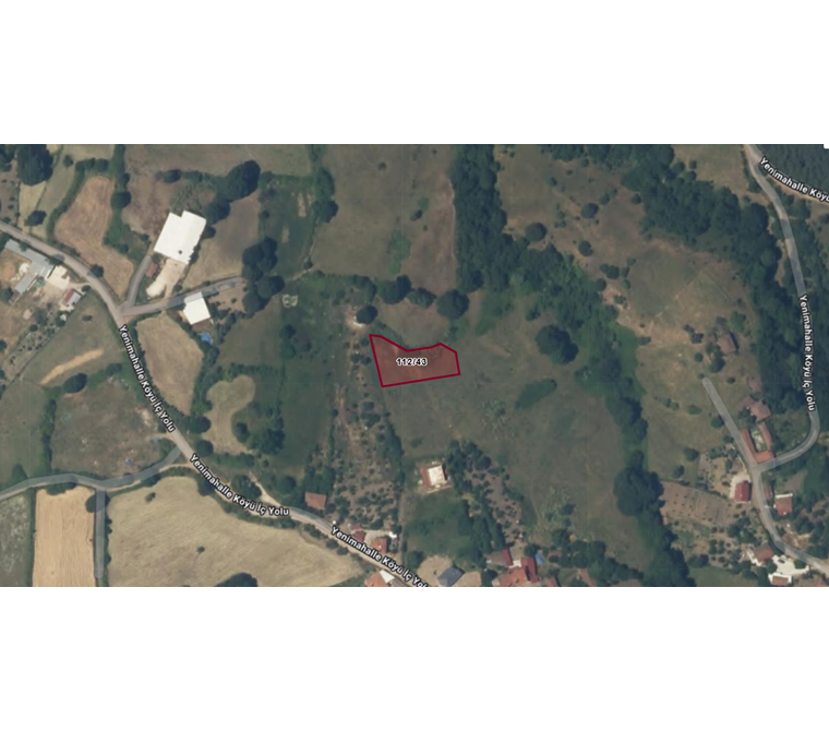 Biga Yenimahalle'de köy yerleşik alanında 1.118 m² arsa