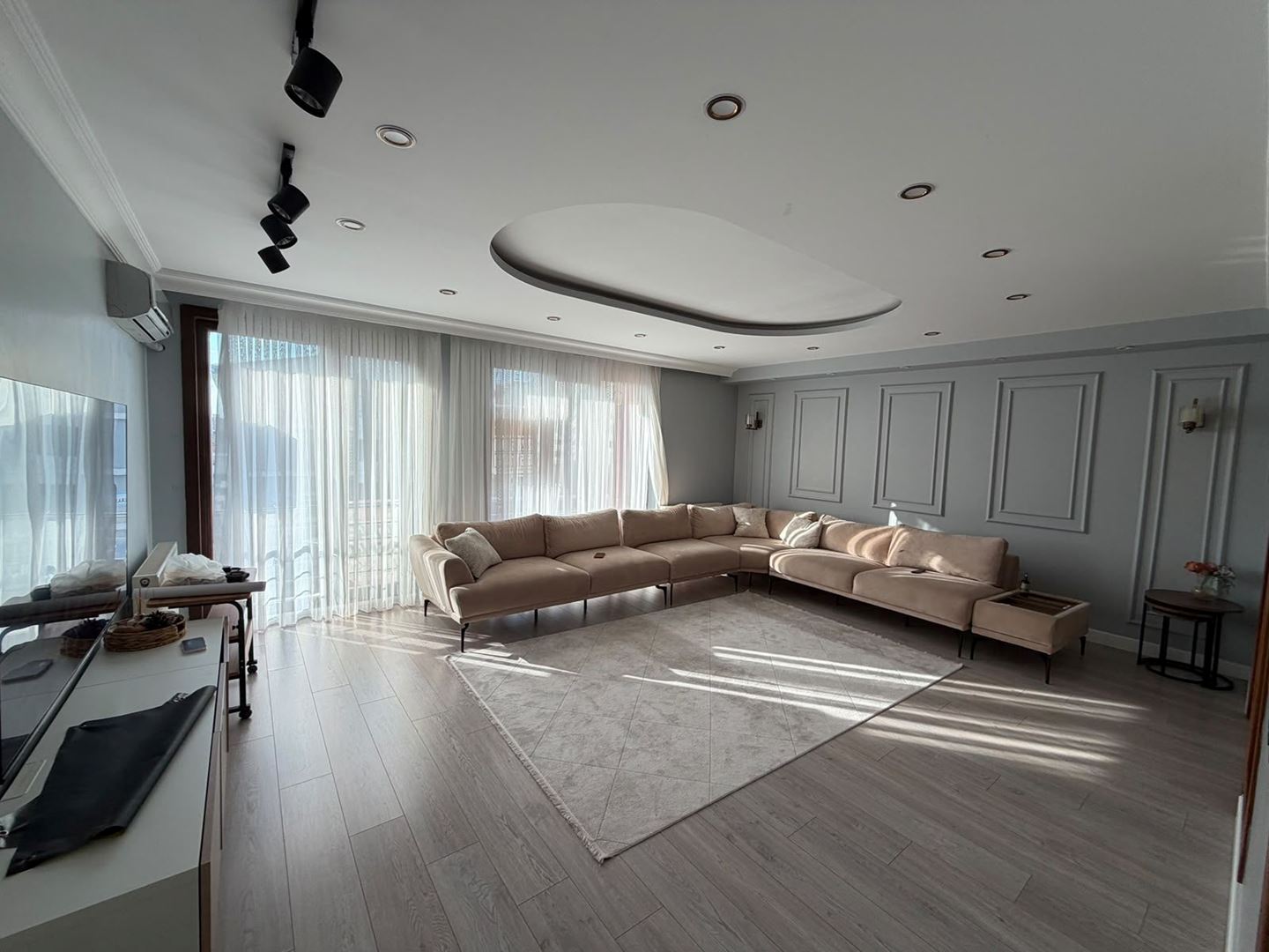 Property-photo