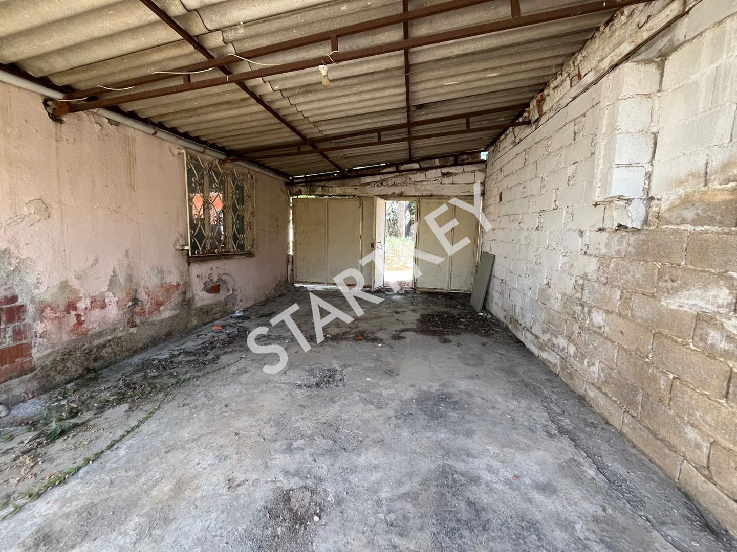 Property-photo