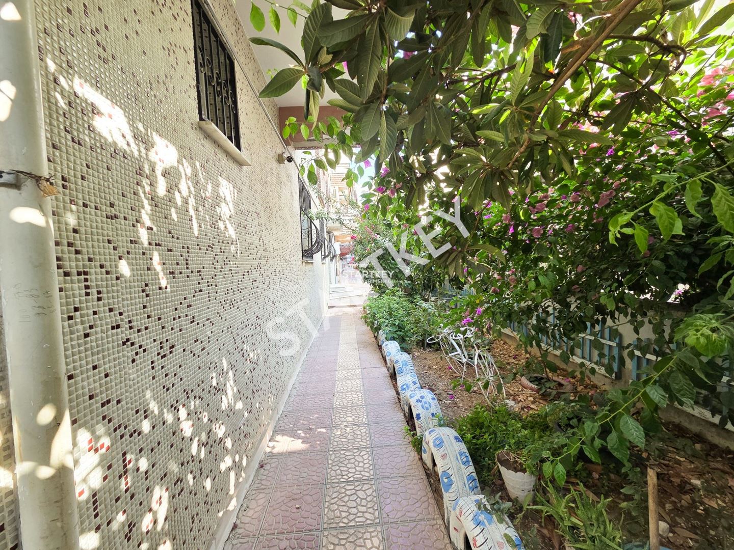 Property-photo