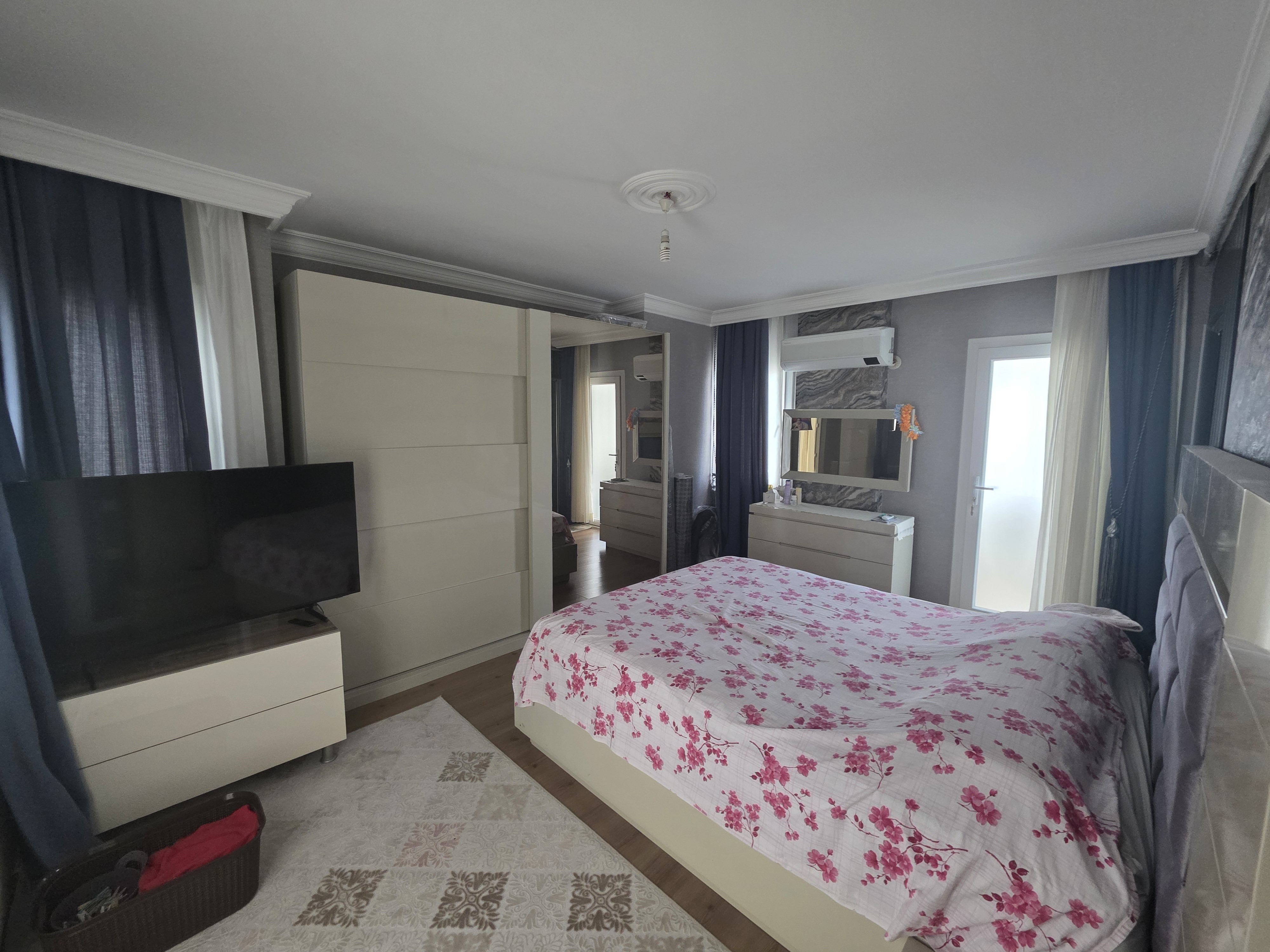 Property-photo