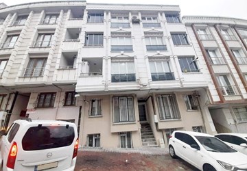 ESENYURT YUNUS EMRE MAHALLESİNDE SATILIK 2+1 85 M2 3.KATDA DAİRE