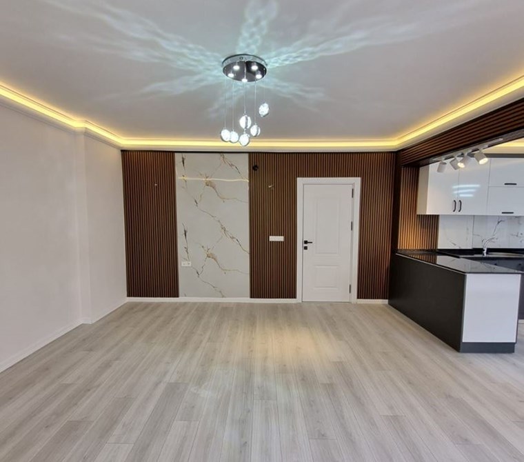 POYRAZ'DAN DOKUMA ÖZGÜRLÜK MAH.SATILIK 4+1 150m² 1.KAT DAİRE