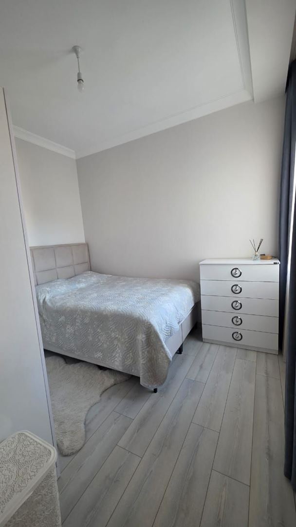 ALANYA GÜLLERPINARINDA LÜKS RESİDANCETA DENİZE 500 M 2+1 SATILIK DAİRE