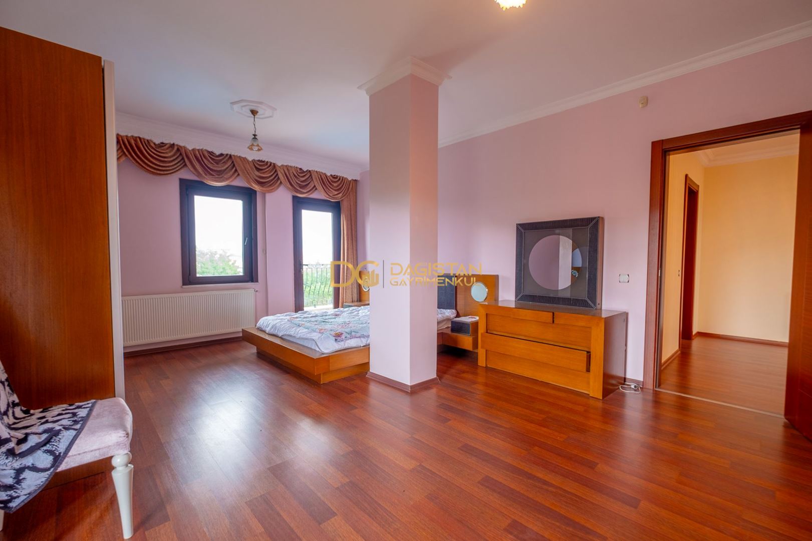 Property-photo