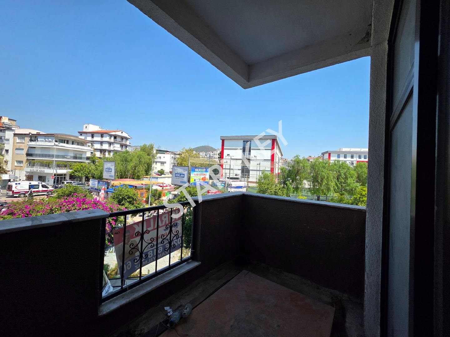 Property-photo