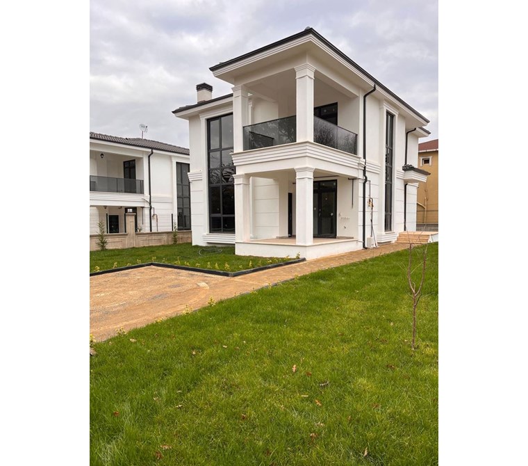 KARTEPE SARI MEŞE’DE 480 m² ARSA İÇİNDE TAM MÜSTAKİL, SIFIR LÜKS VİLLA