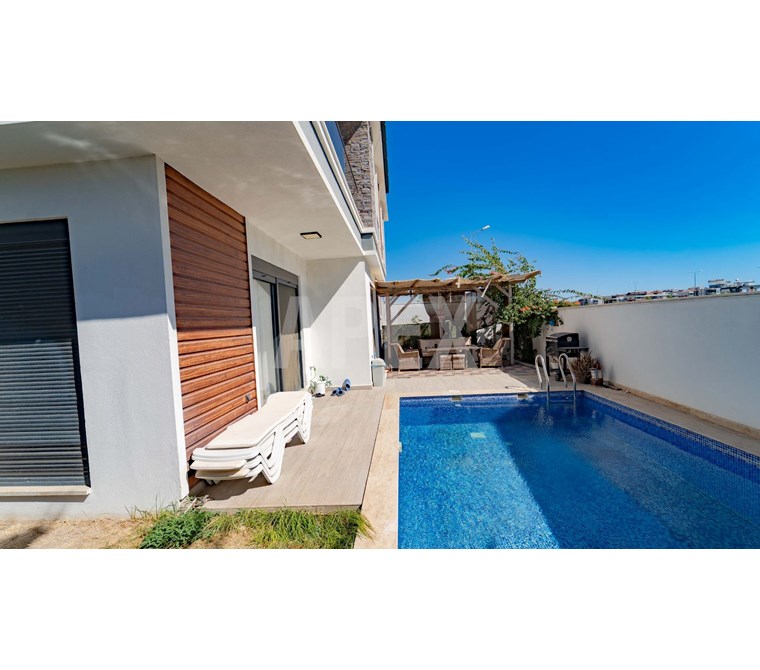 ANTALYA KONYAALTI MOLLAYUSUF SATILIK 6+1 MÜSTAKİL TADINDA VİLLA