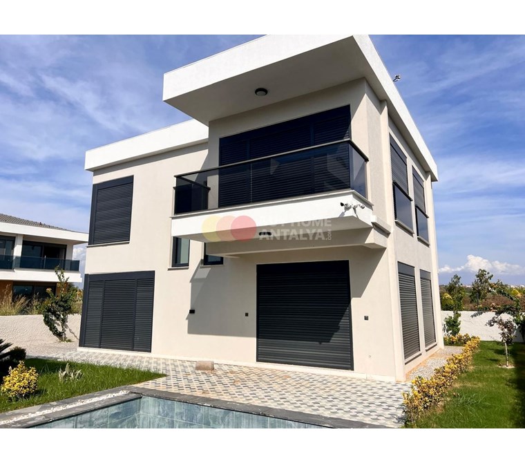 New Villas for Sale in Antalya Manavgat Side, Close to the Beach & Bazaar, Suitable for Citizenship