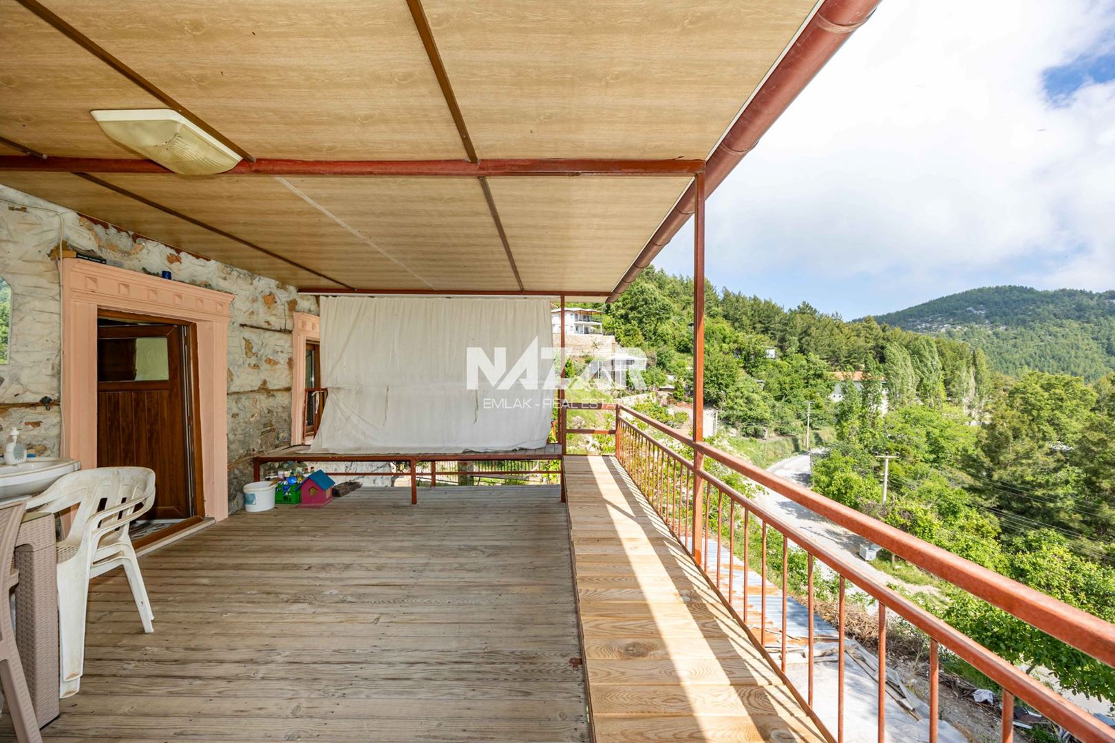 Property-photo
