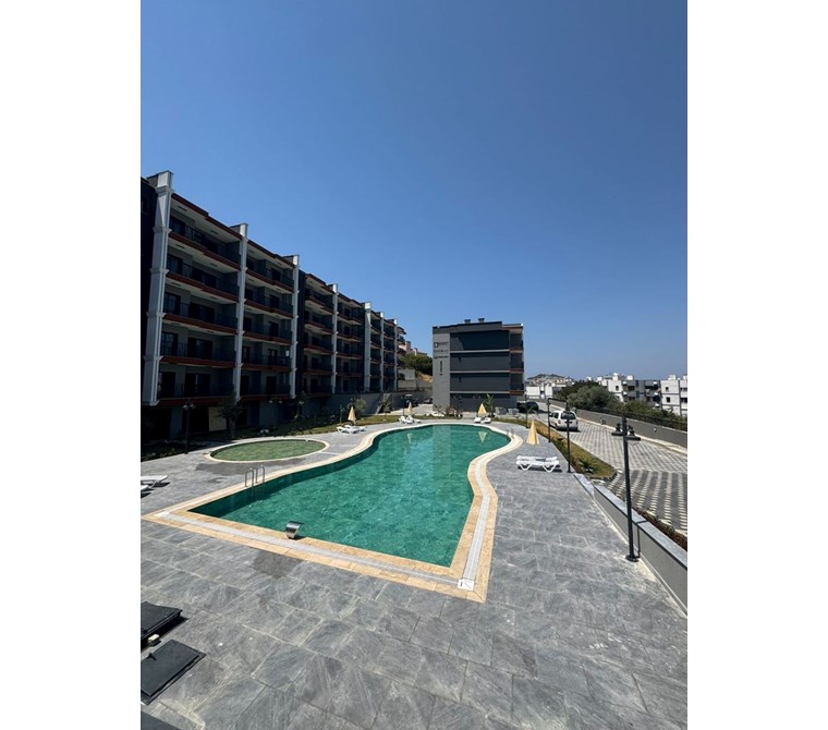 DAVUTLAR MERKEZ'DE KONSEPT SİTE İÇERİSİNDE SATILIK 2+1 DAİRE