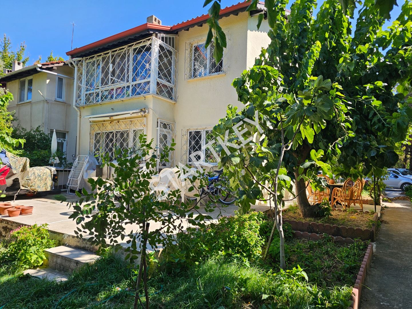 Property-photo