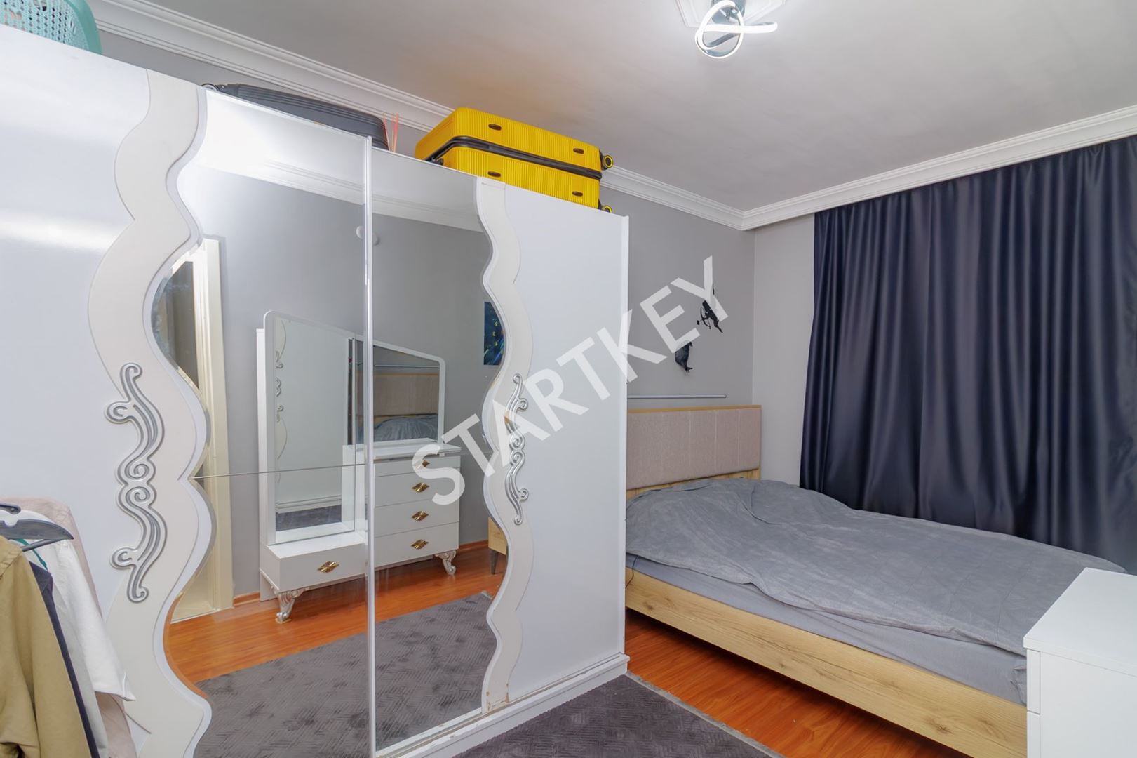 Property-photo