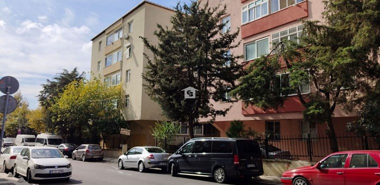 ÜSKÜDAR BULGURLU MAH.ARIFLER SİTESİNDE 3+1 SATILIK DAİRE