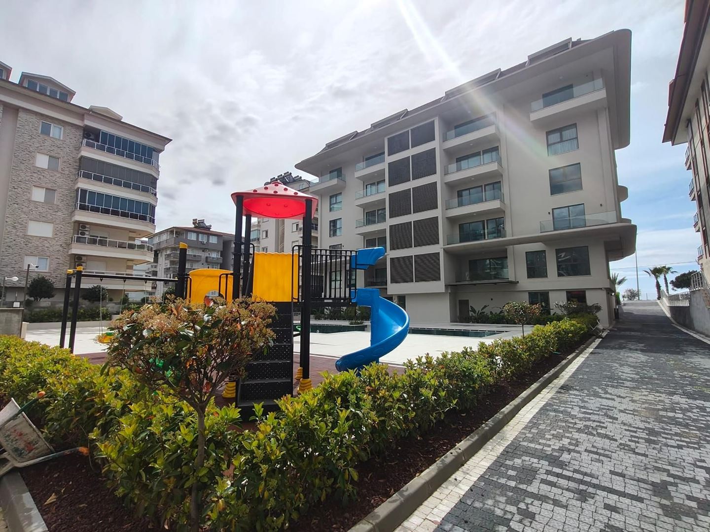ALANYA KESTELDE DENİZE İLK BİNA FUL DOĞA MANZARALI 2+1 YENİ PENTHOUSE SATILIK DAİRE