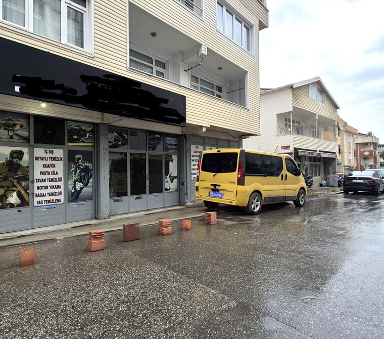 Üsküdar Ferah Mah Giriş 100 m2 Kiralık Dükkan Enta Emlak