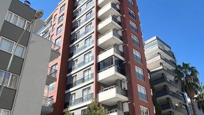 SEYHAN/CEMALPAŞA MAHALLESİ'NDE AÇIK/KAPALI OTOPARKLI SATILIK 2+1 DAİRE