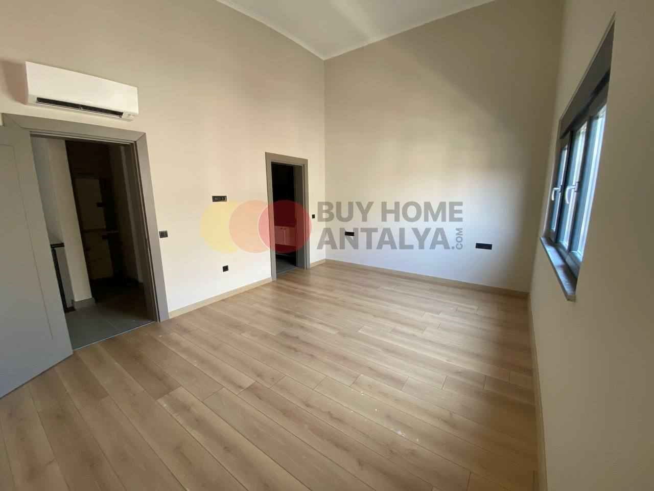 BUY HOME ANTALYA EMLAK Spacious House in Antalya, Turkey Villa with