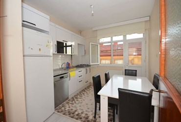 DARICA İSTASYON CADDESİ ÜZERİNDE YATIRIMLIK DAİRE VE DÜKKAN
