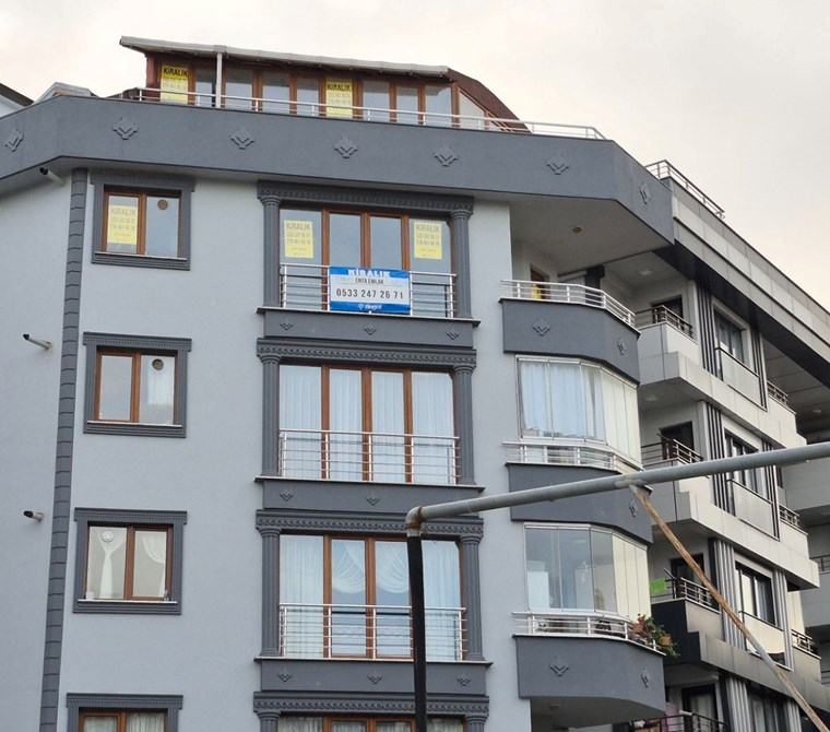 Üsküdar Ferah Mah 4+1 + Teras Kiralık Dubleks Daire ENTA EMLAK