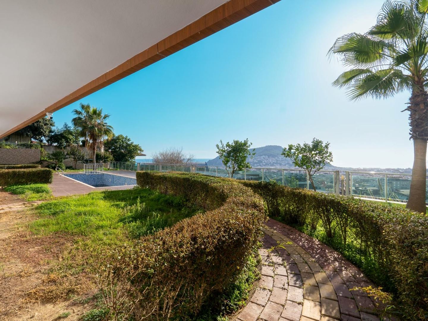 Property-photo