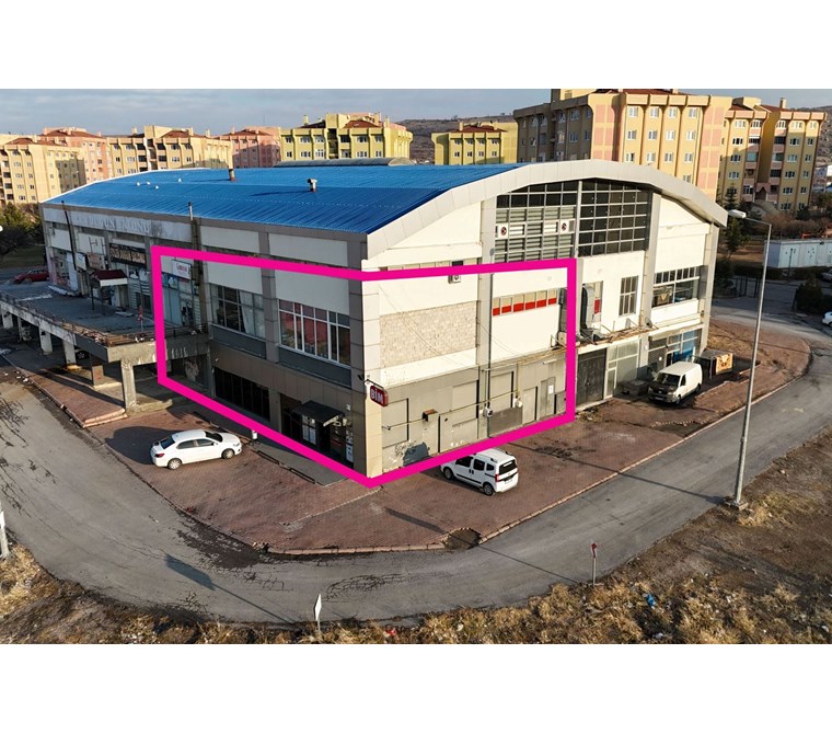 AKDAMAR - Toki 5. Etapta Kurumsal Kiracılı 700 m² Satılık Dükkan !