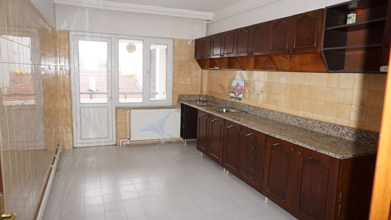 TEKİRDAĞ, HÜSEYİN PEHLİVAN CADDESİNDE 3+1 KİRALIK DAİRE