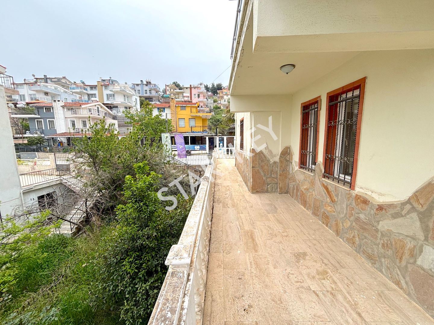 Property-photo