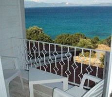 İzmir Çeşme Boyalık Denize Sıfır Ful Deniz Manzaralı Kupon Villa