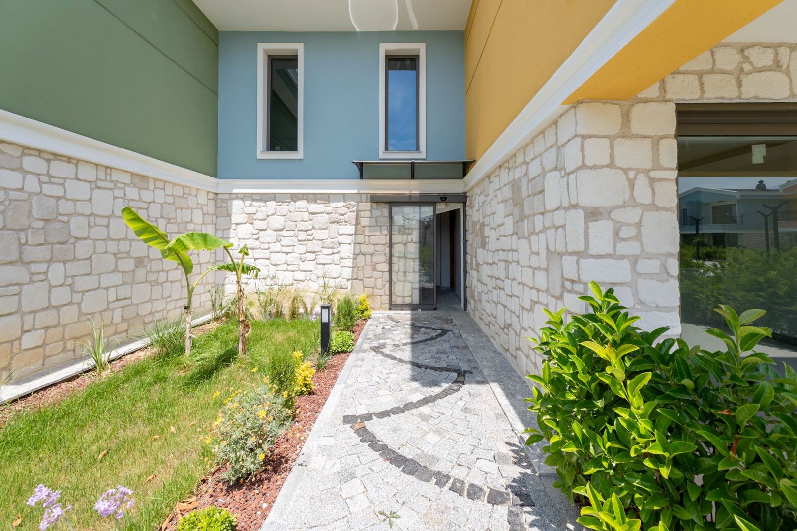 Property-photo
