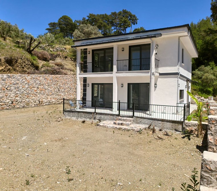 Gökçeovacık’ta Doğa ile İç İçe Satılık Müstakil Villa!