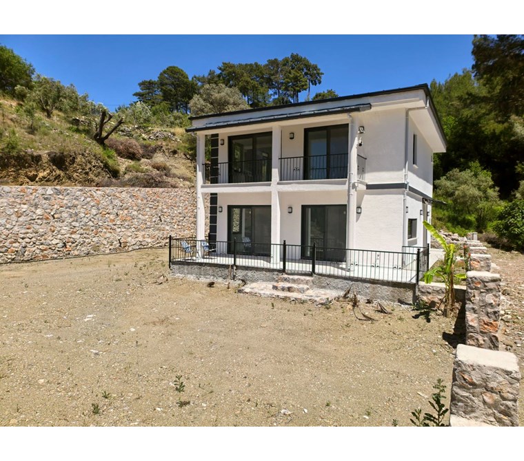 Gökçeovacık’ta Doğa ile İç İçe Satılık Müstakil Villa!