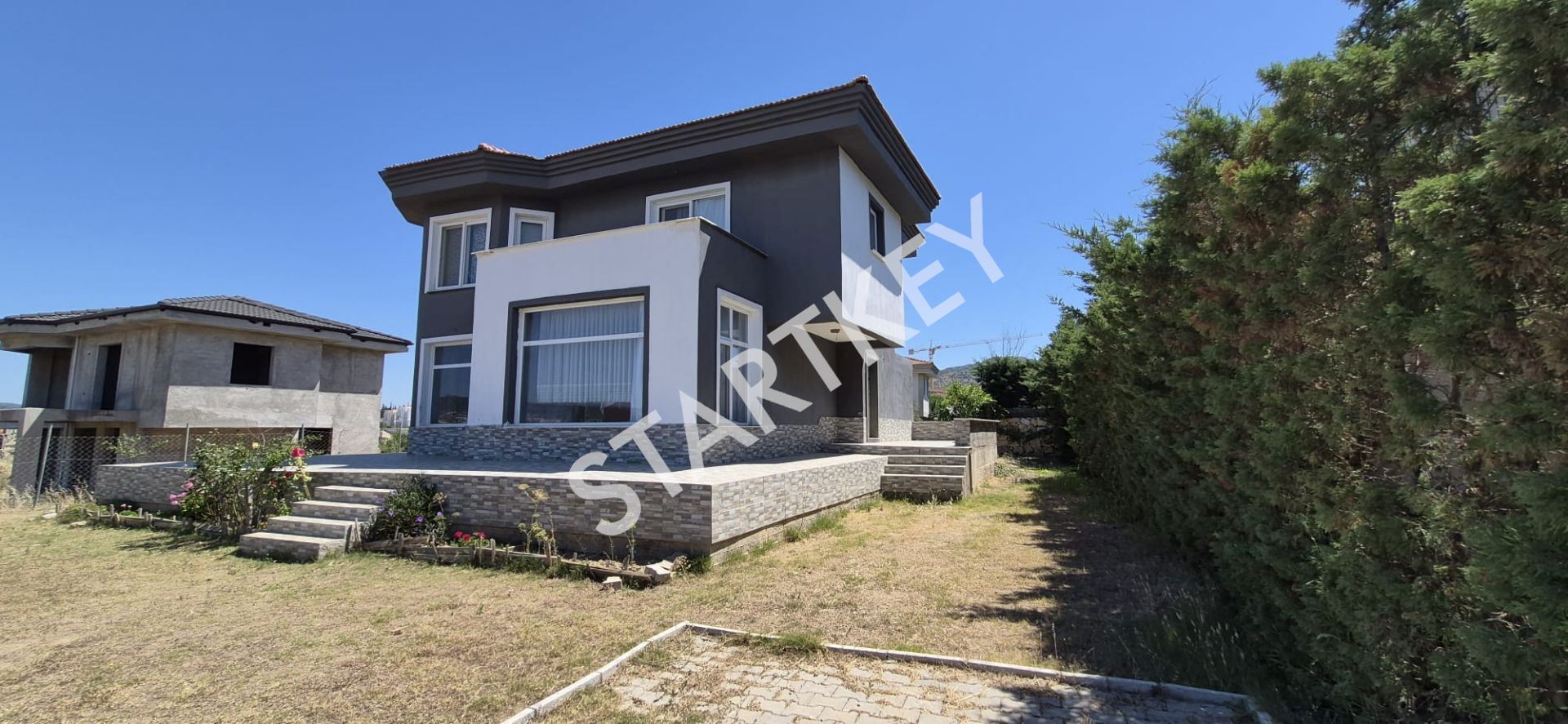 Property-photo