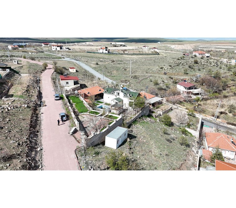 AKDAMAR - Molu Mahallesinde Şehir Manzaralı Satılık Villa