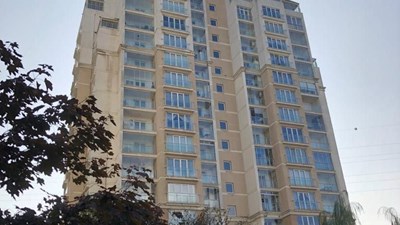 Avrupa Konutları-2'de 130m² 3+1 Satılık Daire