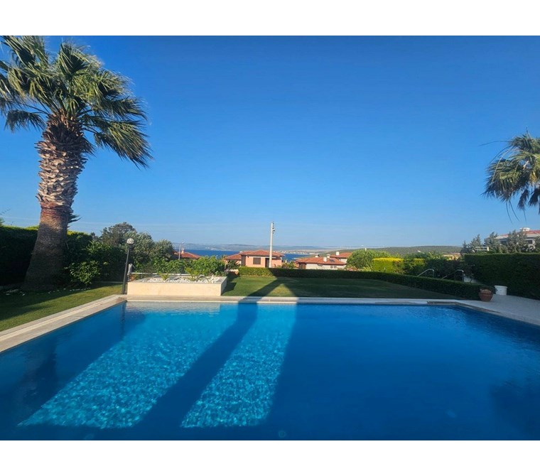 İzmir Çeşme Paşalimanı Full deniz Manzaralı Müstakil Satılık Lüks Villa